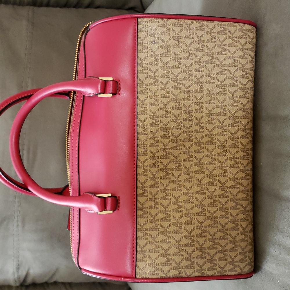 Michael Kors Fuchsia and Beige Satchel - Picture 5 of 14